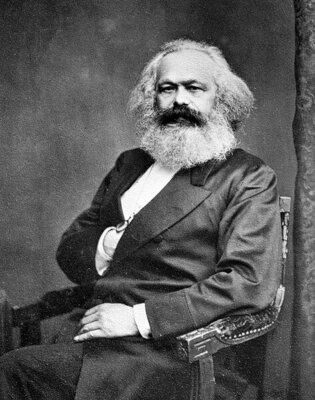 473px-Karl_Marx_001.jpg