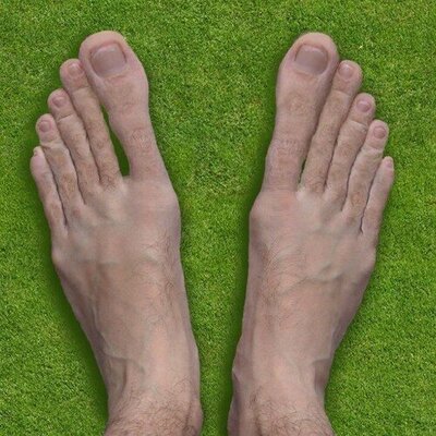 big feet.jpg