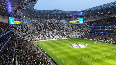 800px-Tottenham_Hotspur_Stadium_South_Stand.jpg